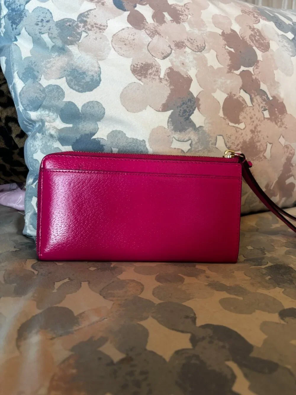 Kate Spade Fuchsia Leather Bi-Fold Zip-Around Wristlet/Wallet